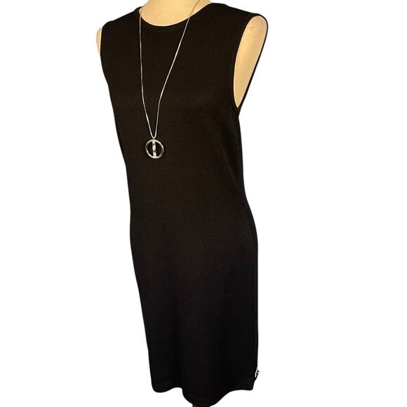 St. John Santana Knit Classic Sleeveless Sheath Dress Button Accent Black Size 4 - Picture 3 of 7